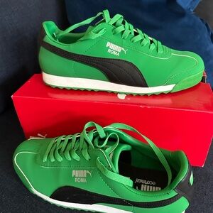 Limited edition Puma Roma Fern Green and Black Sneakers